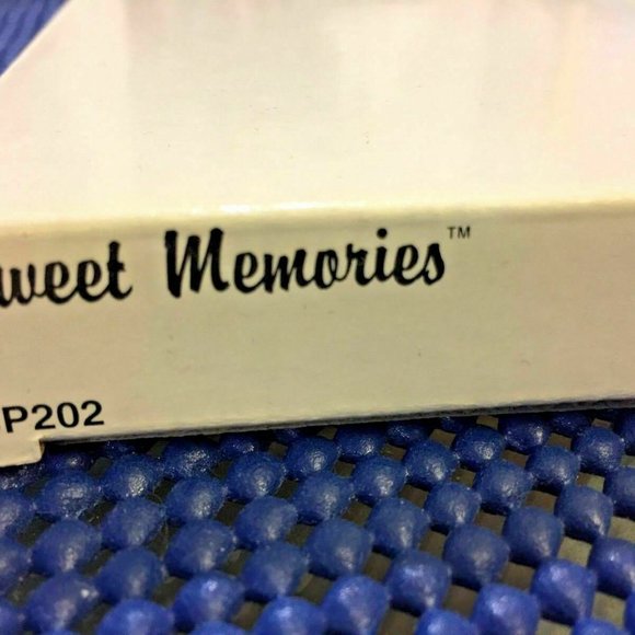 Sweet Memories ~Silver Plated Standard Metal 6 Opening Picture Frame ~10"x 8.25" - Picture 3 of 7